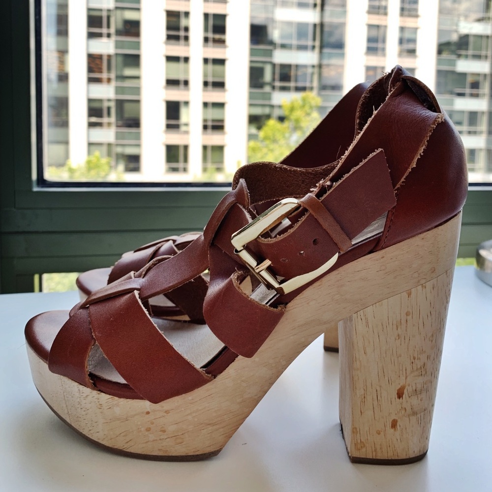 TOPSHOP brown platform sandals